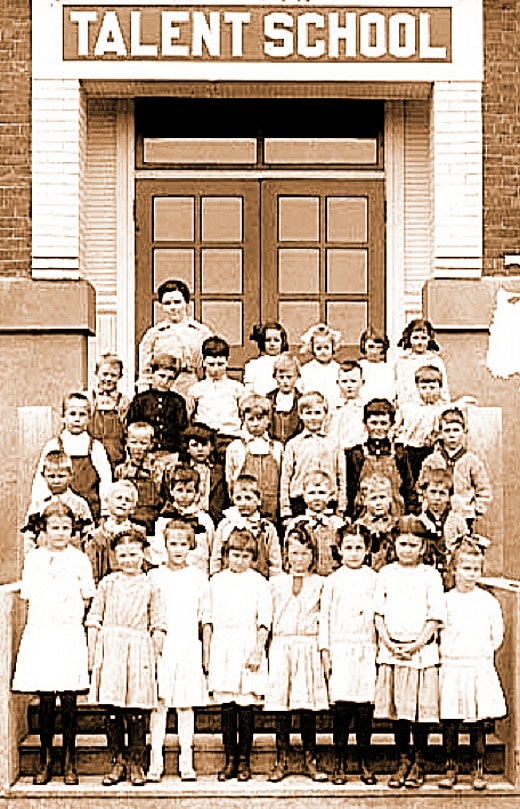 1911 School Group
